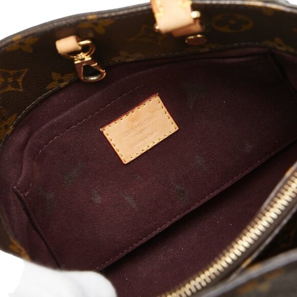 LOUIS VUITTON Brown Monogram Leather Shoulder Bag - Picture 8 of 13